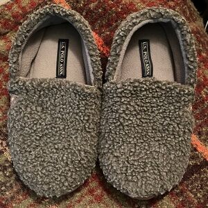 U.S. Polo Assn. Charcoal Fleece Slippers